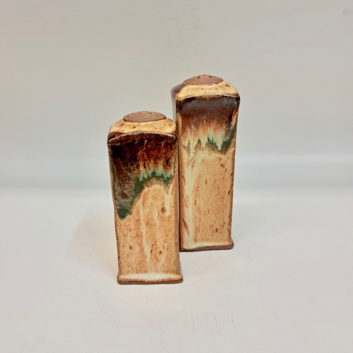 #2212105 Salt & Pepper Shaker Set $16.50 at Hunter Wolff Gallery