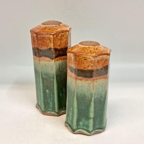 #2212106 Salt & Pepper Shaker Set $18 at Hunter Wolff Gallery