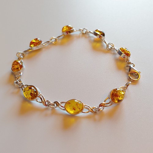 HWG-111  Bracelet Golden Amber; Alternating 8 Ovals $60 at Hunter Wolff Gallery