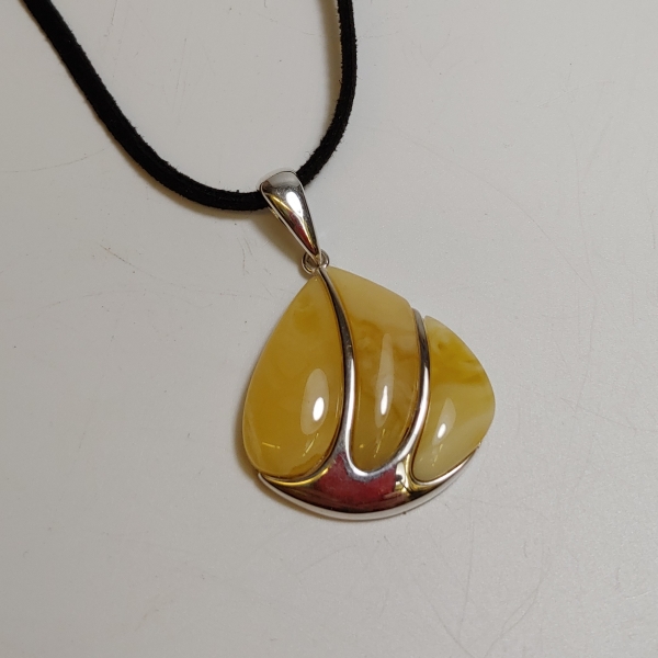 HWG-159 Pendant Butterscotch Teardrop $79 at Hunter Wolff Gallery