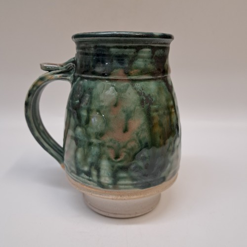 Click to view detail for #250221 Barrel-Shaped Mug $19