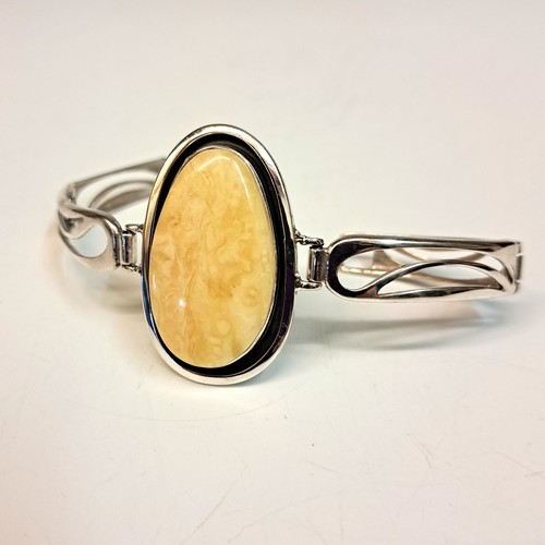 HWG-2408 Bracelet, Butterscotch, Oval $245 at Hunter Wolff Gallery