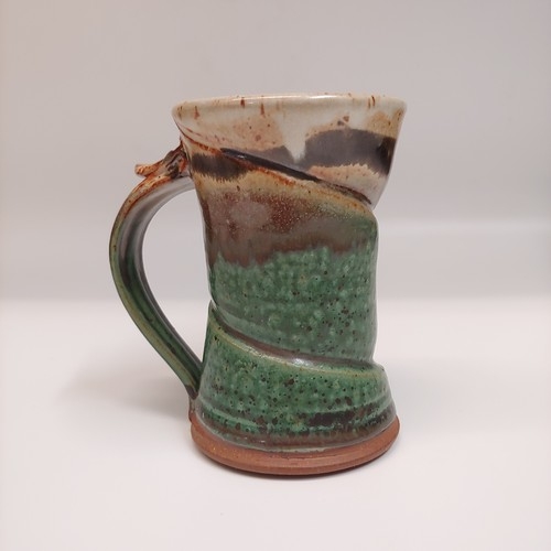 Click to view detail for #221137 Mug Green/Tan/Blk $18