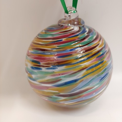 Click to view detail for DB-695 Ornament - Op Rainbow 3x3 $35