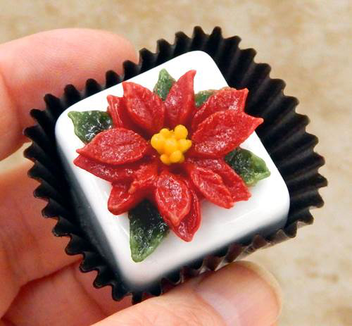 HG-087 Christmas Poinsettia Petit Four Choc $56 at Hunter Wolff Gallery