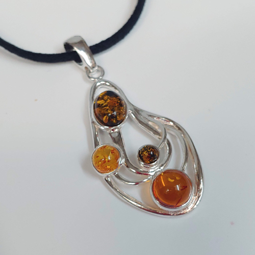 HWG-084 Pendant Silver Irregular Shape at Hunter Wolff Gallery