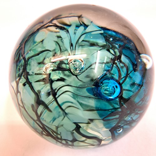 Click to view detail for DB-907 Paperweight - Sm. Aqua Lightning
