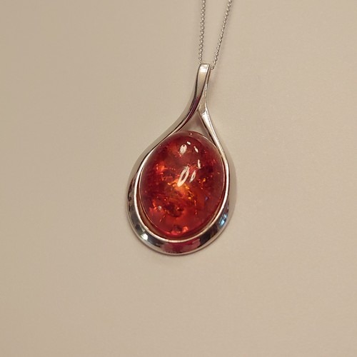 HWG-097 Pendant Oval $74 at Hunter Wolff Gallery