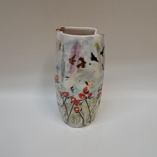 Click to view detail for CP-008 Vase - Abstract, Poppies & Black Birds $195