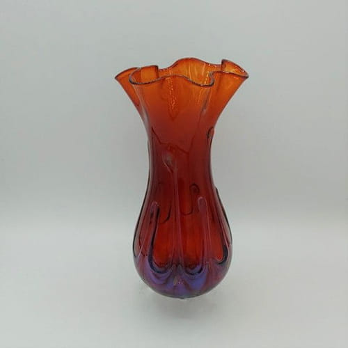 Click to view detail for DB-045 Vase Red Fluted $68