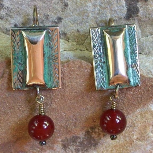 Click to view detail for EC-141 Eearrings, Roman Bar, Carnelian $105