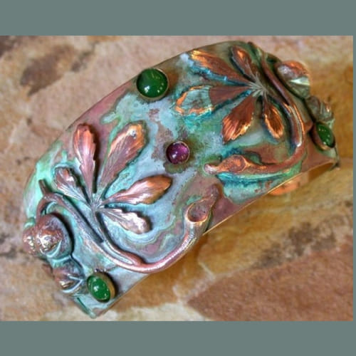Click to view detail for EC-053 Cuff Chestnut - Amethyst, Jade $117