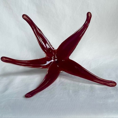 Click to view detail for DG-202 Sea Star Red Opaque $87