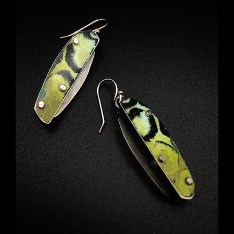 Click to view detail for TC-087 Earrings, Grass Oval Layered $125