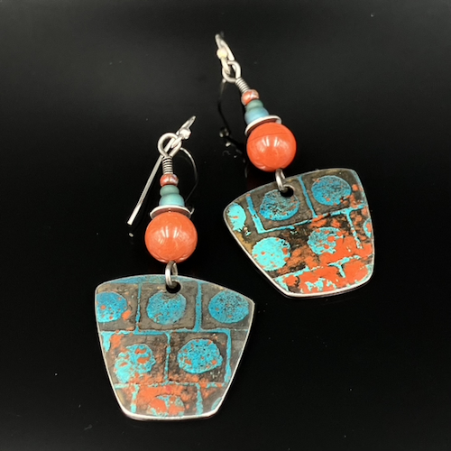 Click to view detail for TC-055 Earrings, Teal/Paprika $90