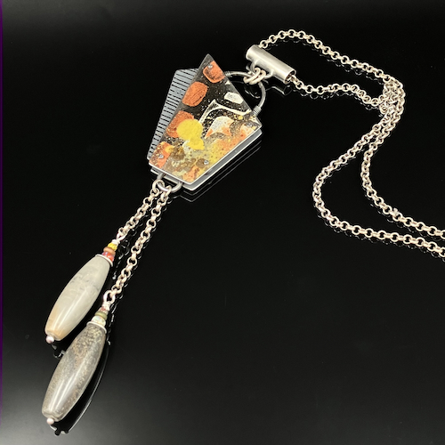 Click to view detail for TC-056 Pendant, Granite/Paprika with Stone Dangles $235