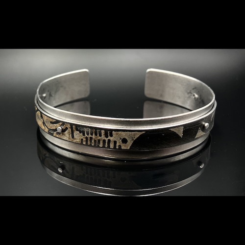 Click to view detail for TC-058 Cuff, Neutral with Ink Patterns $95