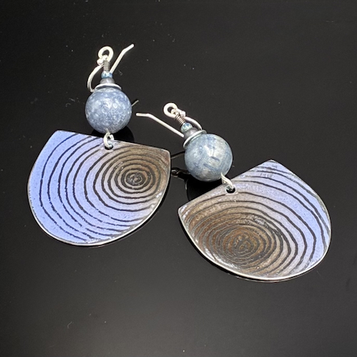 Click to view detail for TC-112 Earrings Macaw Oversized $115