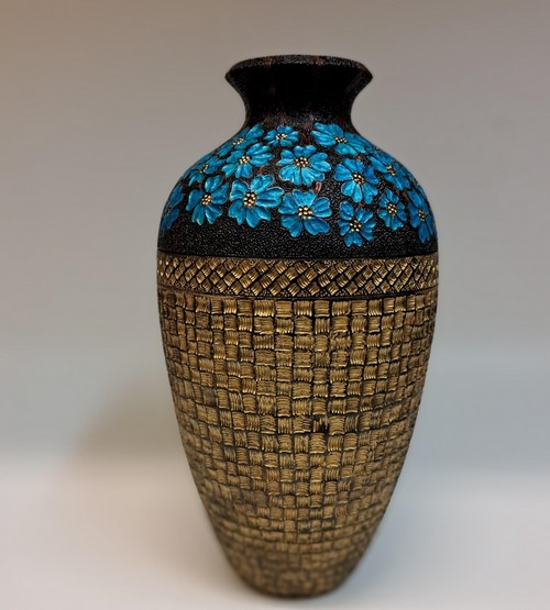 Click to view detail for VL-008 Gold Vase with Blue Flowers $950