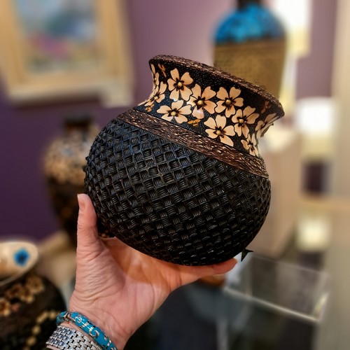 Click to view detail for VL-013 Large Diagonal Wood Turned Vessel 6.75x7.5 $1200
