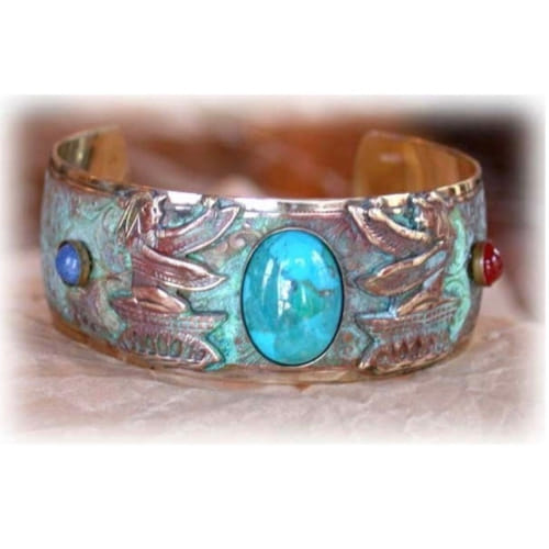 Click to view detail for EC-074 Cuff Egyptian Motif TQ $126