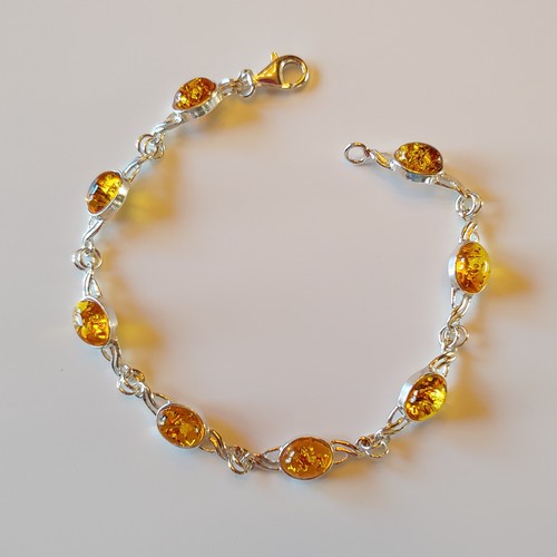 HWG-111  Bracelet Golden Amber; Alternating 8 Ovals $60 at Hunter Wolff Gallery