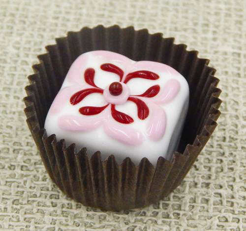 Click to view detail for HG-073 Treat with Strawberry, Cherry Design $47