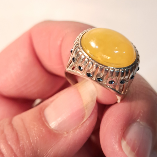 Click to view detail for HW-531 Ring, Lemon Oval, Blue CZs $63