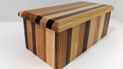 Click to view detail for BEN-25032 Lidded Wood Striped Box