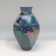 Click to view detail for #220127 Vase Green/Mauve 9.5x5.5 $24