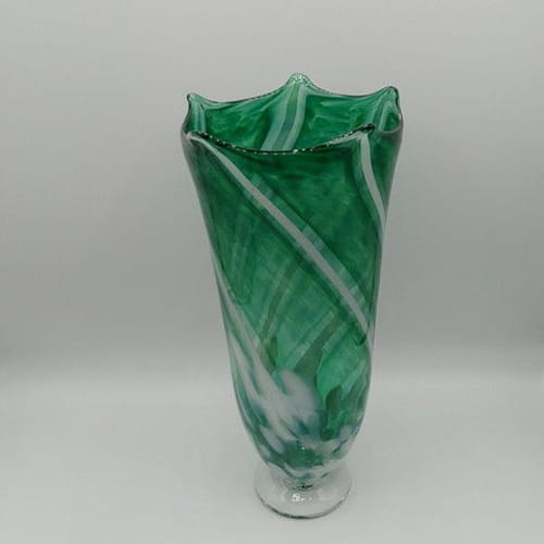 Click to view detail for DB-384 Vase Large Green Starfish 12x5 $175