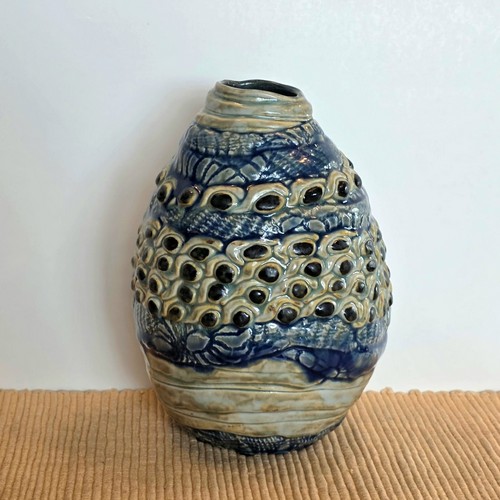 Click to view detail for SL-653 Vessel, Porcelain Delta Textured Vessel $245