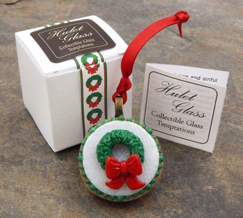 HG-134 Ornament Christmas Wreath $52 at Hunter Wolff Gallery