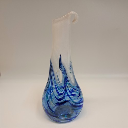 Click to view detail for DB-753 Vase Blue and White wave surf 7x3x2 $48