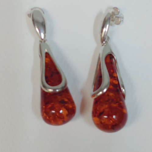 Click to view detail for HWG-078 Earrings, Drop Amber; Silver Teardrop; Post $64