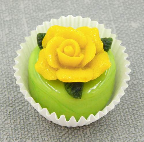 HG-028 Hulet Art Glass Petit Four Choc Yellow Rose on Pistachio $45 at Hunter Wolff Gallery