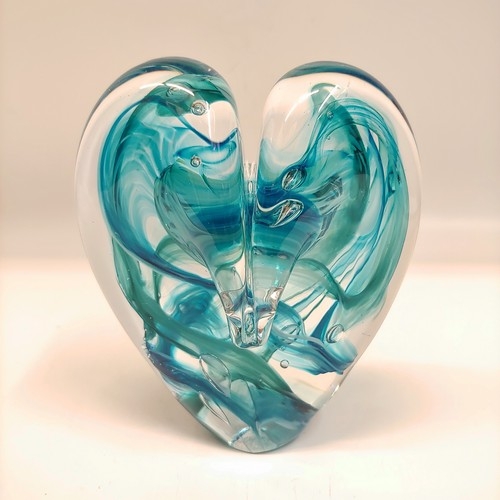 Click to view detail for DG-093 Heart Aqua Swirl 5x5 $110