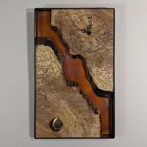 Click to view detail for BEN-9044 Clock - Vertical Live Edge Shadow Box