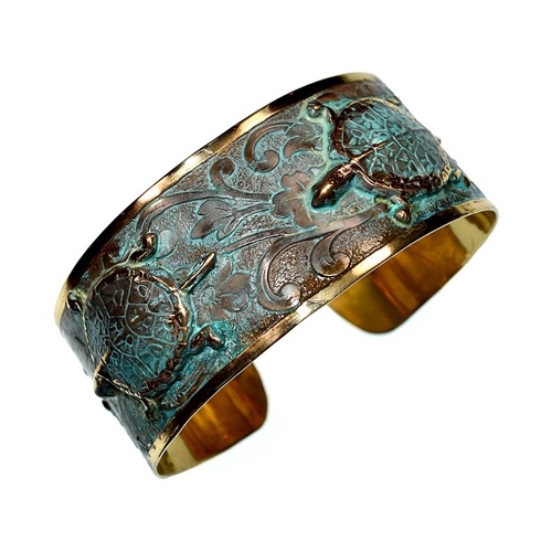 Click to view detail for EC-101 Cuff-Verdigris Patina Brass Classic Box Turtle $125