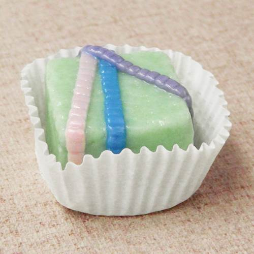 Click to view detail for HG-174 Ribboned Cube-Mint $48