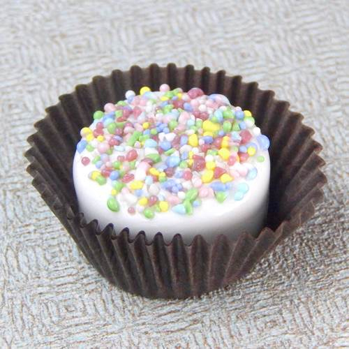 Click to view detail for HG-188 White Chocolate/Pastel with Sprinkles $46