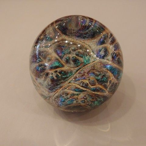 Click to view detail for SH071 Sphere  Burl & Resin  First Snow
